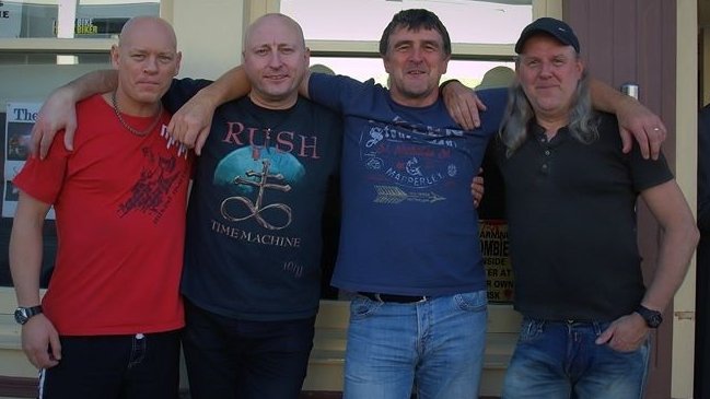 left to right: Phil, Dave, Mic &Geordie